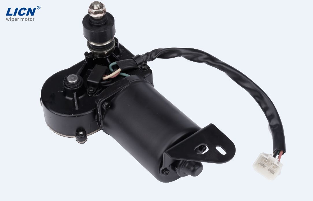 Heavy-Duty Wiper Motors: Variable Wiping Angles for Construction Equipment