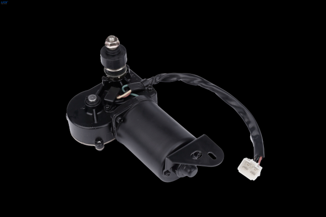 Heavy-Duty Wiper Motors: Variable Wiping Angles for Construction Equipment