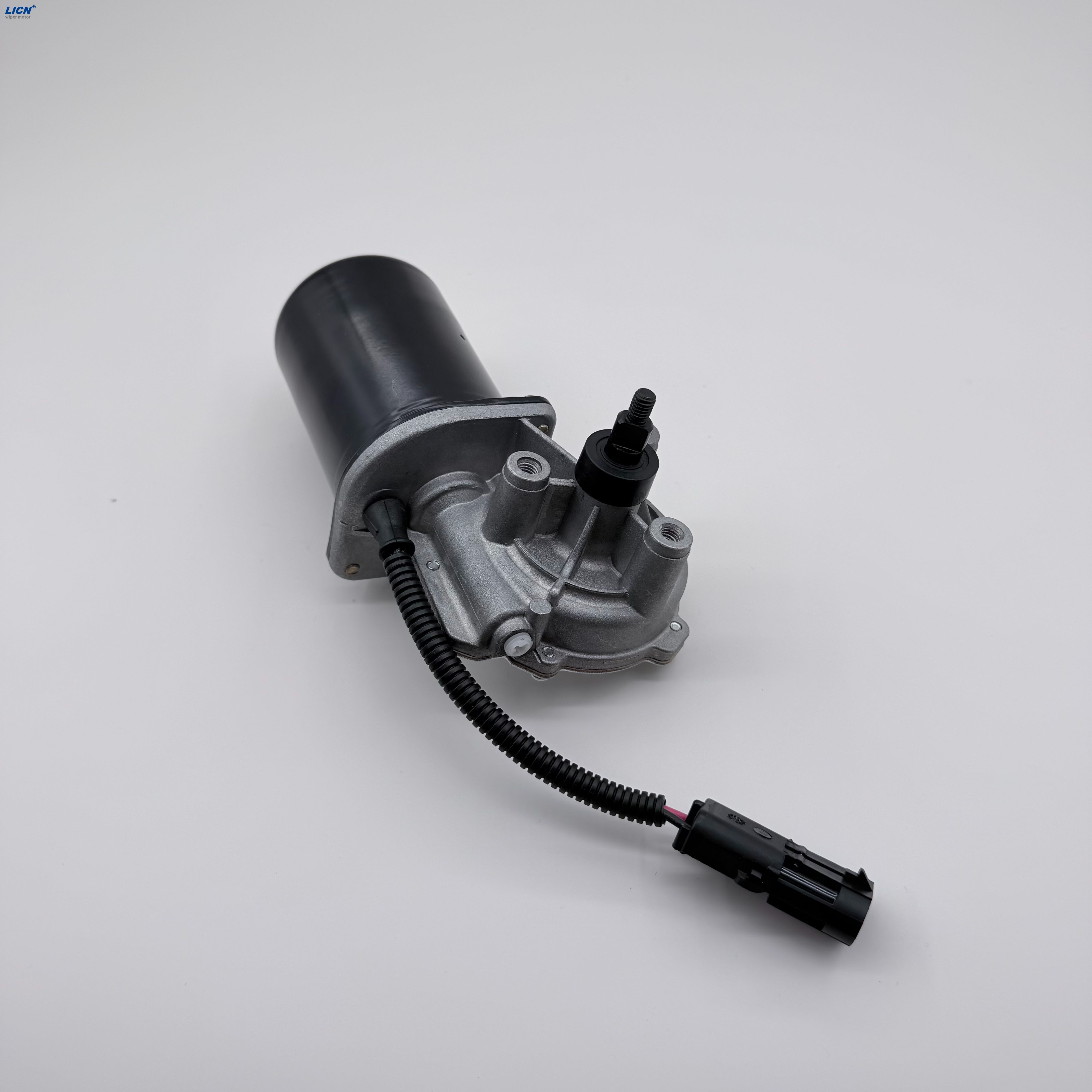 OE 84435827 High-Performance 12V Windshield Wiper Motor for CNH